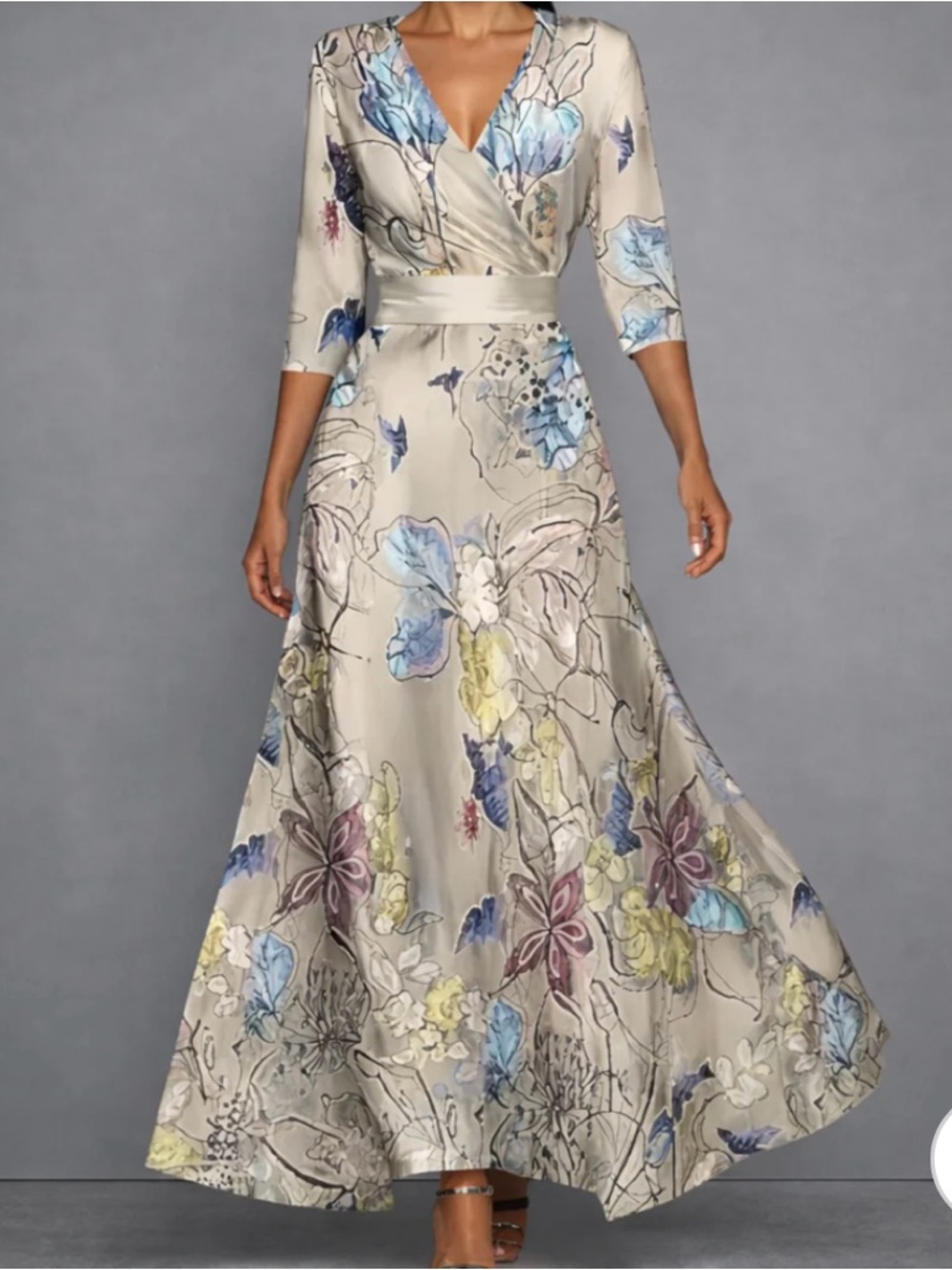 Floral Maxi Dress in Cream and Blue NWT - M